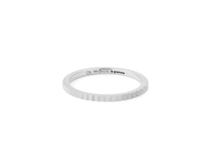 2g guilloche ribbon wedding ring